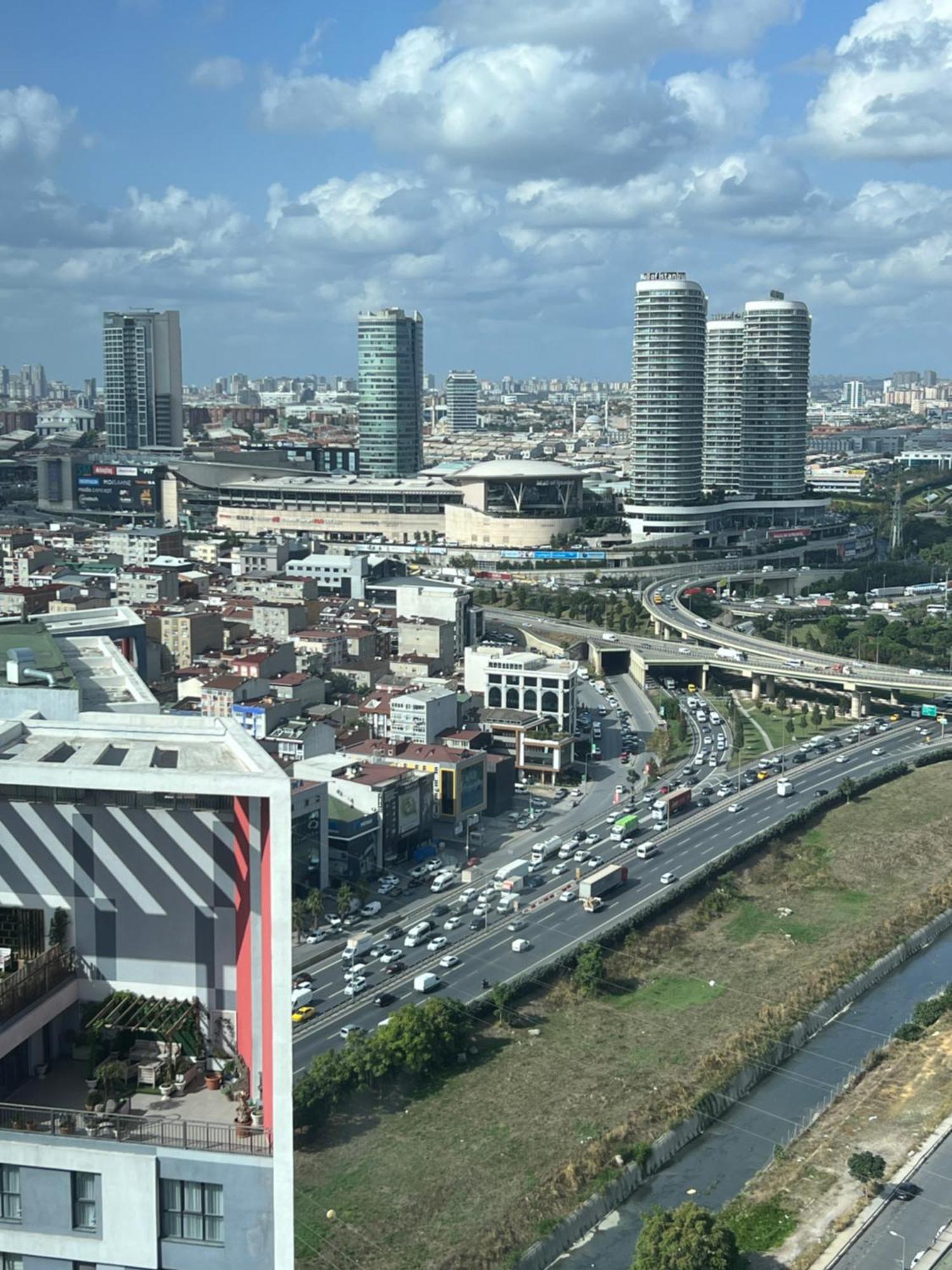 4+1 * İstanbul